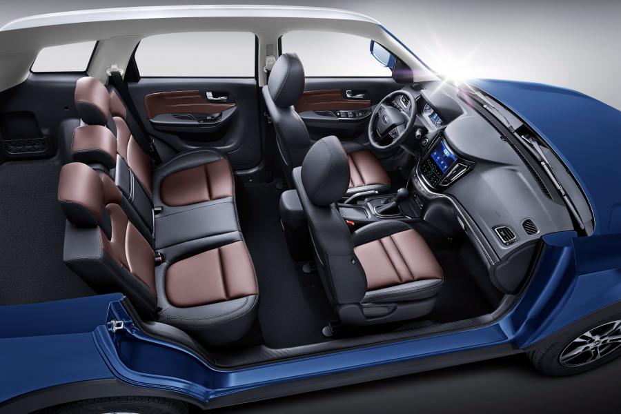 Интерьер Haima S7 2017 года  (фото 10 из 11)